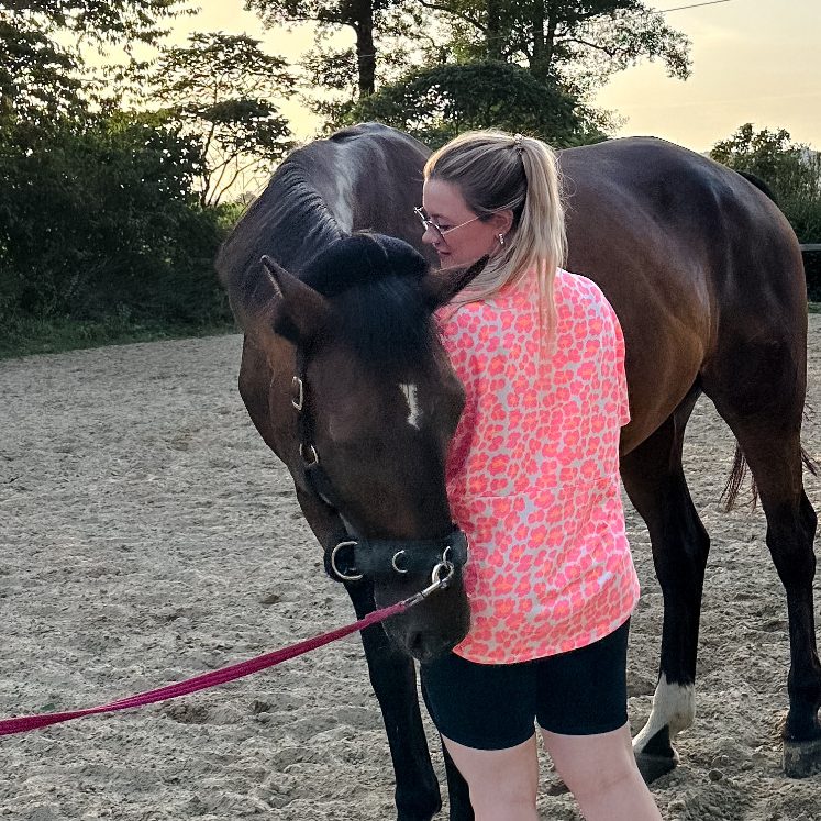 Reiki für Mensch und Tier, Pia Marlen Ungruh Reiki für Tiere in Melle, Osnabrück und Fernreiki für Tiere – stärke die Verbindung zu deinem Tier, Energiearbeit für Tiere und Menschen